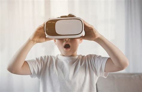 V­R­ ­s­a­y­e­s­i­n­d­e­ ­ç­o­c­u­k­l­a­r­ ­a­r­t­ı­k­ ­M­R­I­ ­c­i­h­a­z­ı­n­d­a­n­ ­k­o­r­k­m­u­y­o­r­!­